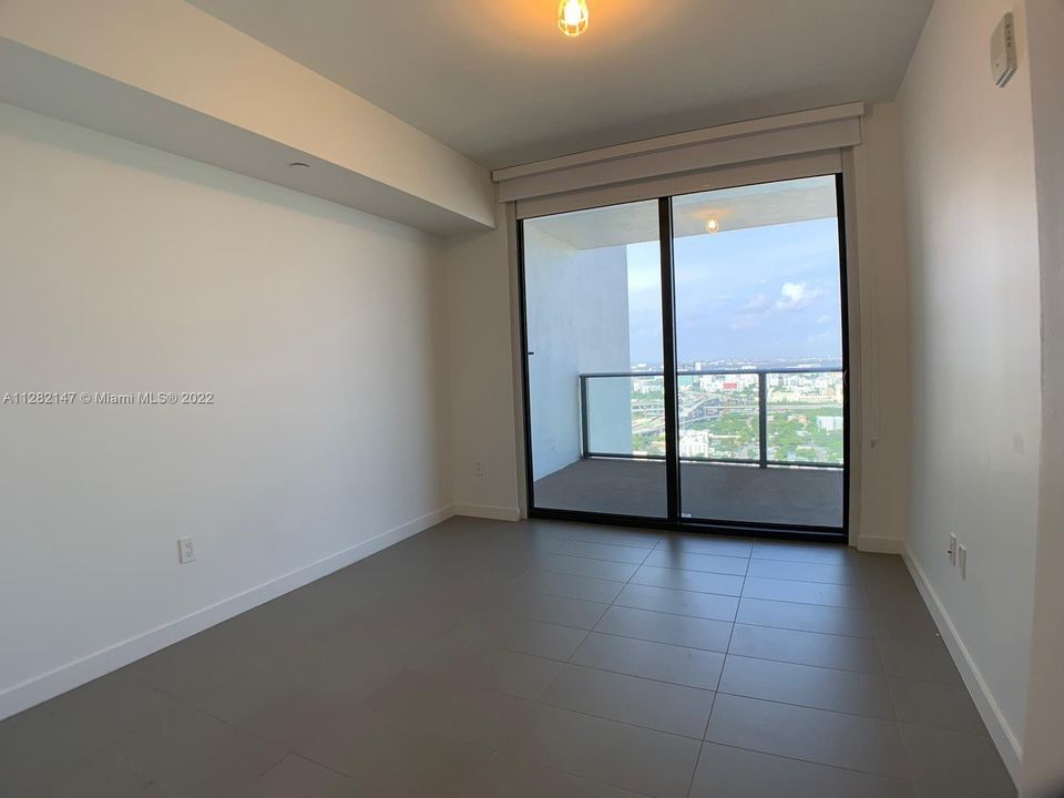 Recently Sold: $492,000 (1 beds, 1 baths, 850 Square Feet)