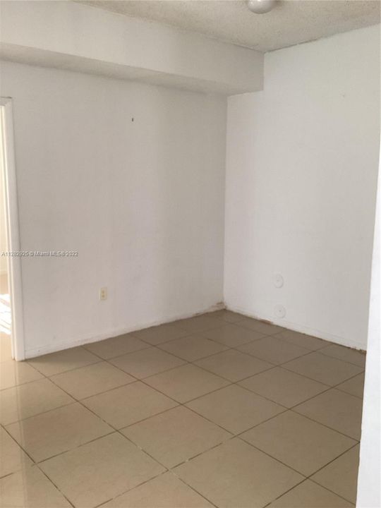 Recently Rented: $1,950 (2 beds, 2 baths, 0 Square Feet)