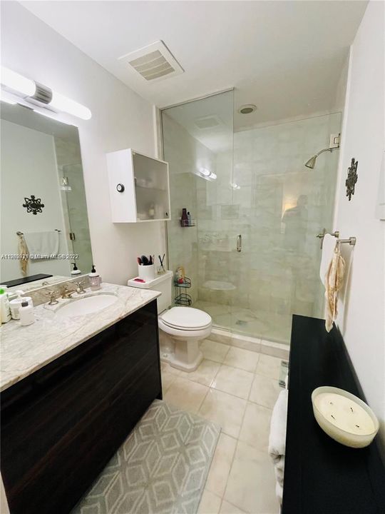 Recently Sold: $1,375,000 (0 beds, 1 baths, 699 Square Feet)