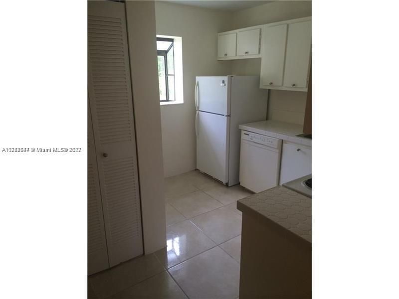 Recently Rented: $1,250 (1 beds, 1 baths, 680 Square Feet)