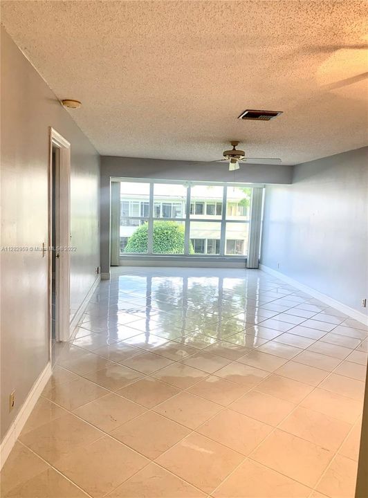 Recently Sold: $195,000 (2 beds, 2 baths, 1167 Square Feet)