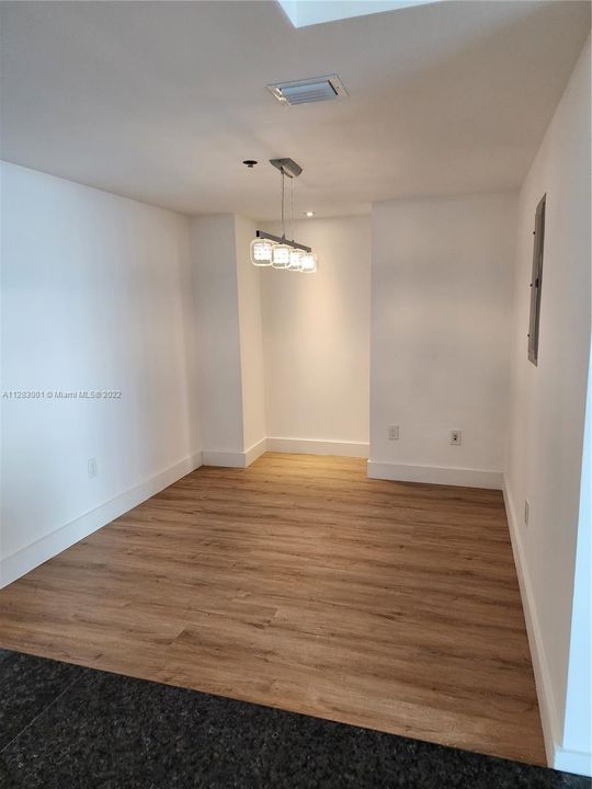Recently Sold: $600,000 (2 beds, 2 baths, 1030 Square Feet)