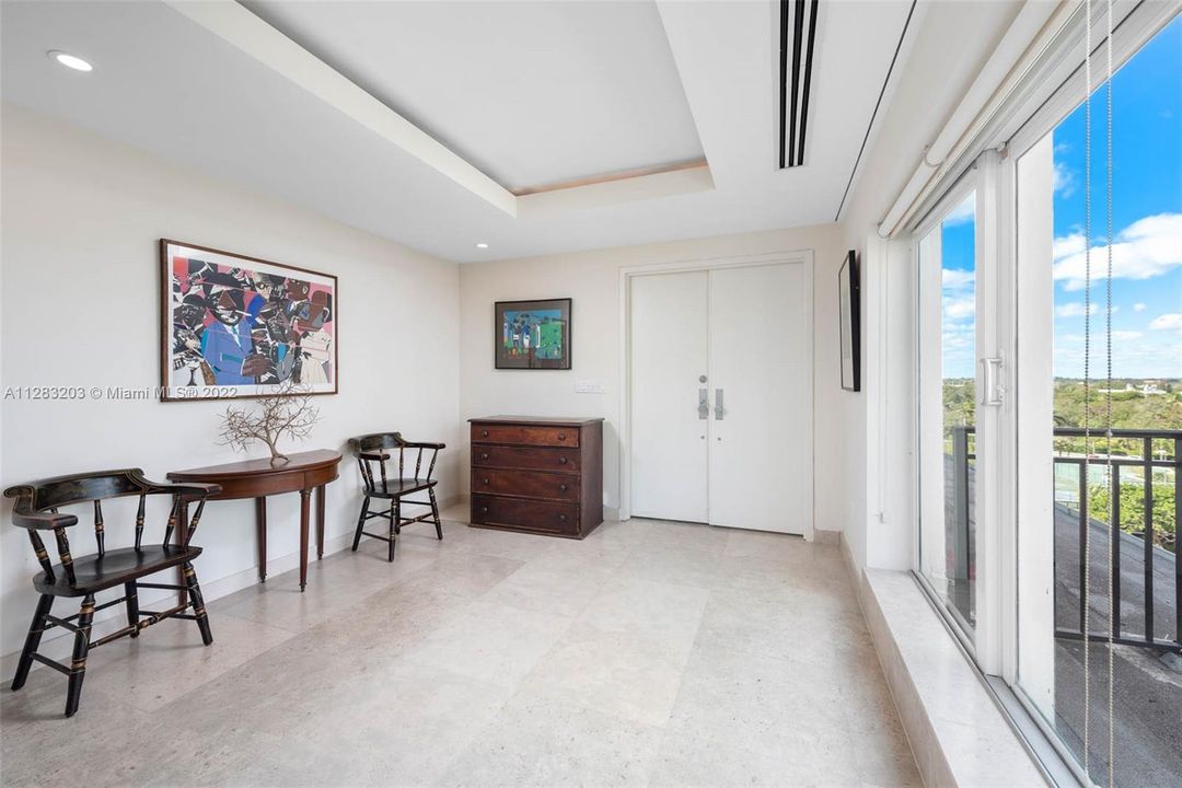 Recently Sold: $1,899,000 (3 beds, 3 baths, 3556 Square Feet)