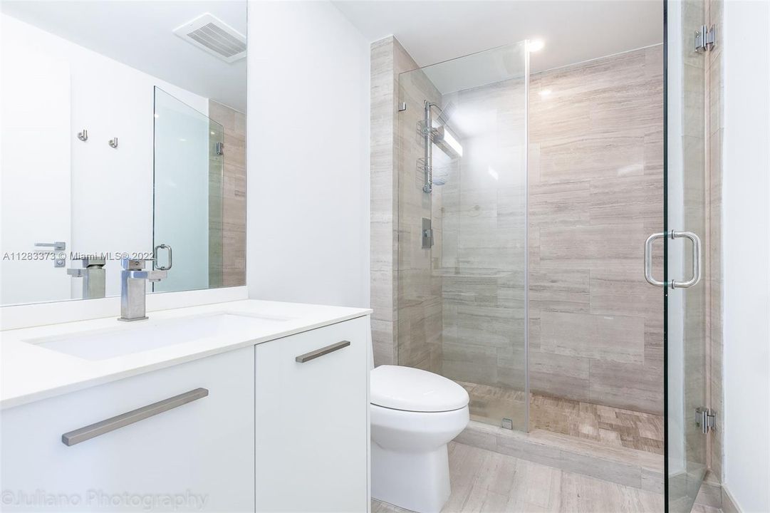 Недавно арендовано: $7,500 (2 спален, 2 ванн, 1012 Квадратных фут)
