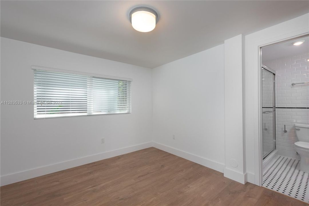 Recently Rented: $4,500 (2 beds, 2 baths, 899 Square Feet)