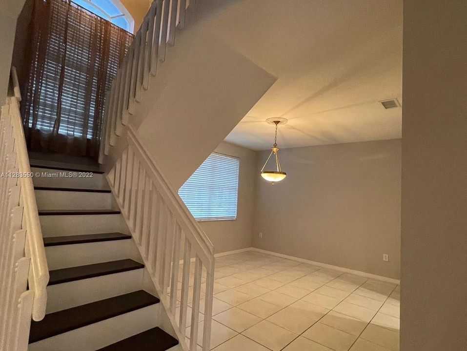 Recently Rented: $4,900 (4 beds, 3 baths, 2623 Square Feet)