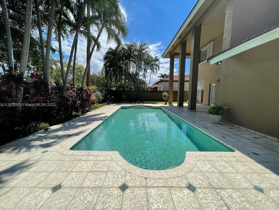 Recently Rented: $4,900 (4 beds, 3 baths, 2623 Square Feet)