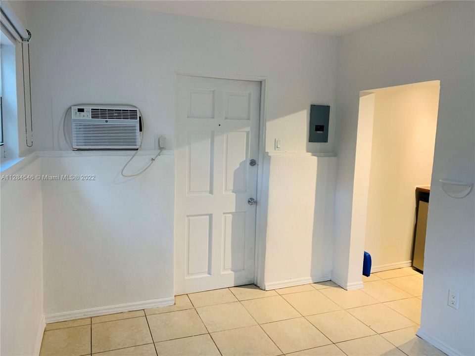 Recently Rented: $1,100 (0 beds, 1 baths, 154 Square Feet)