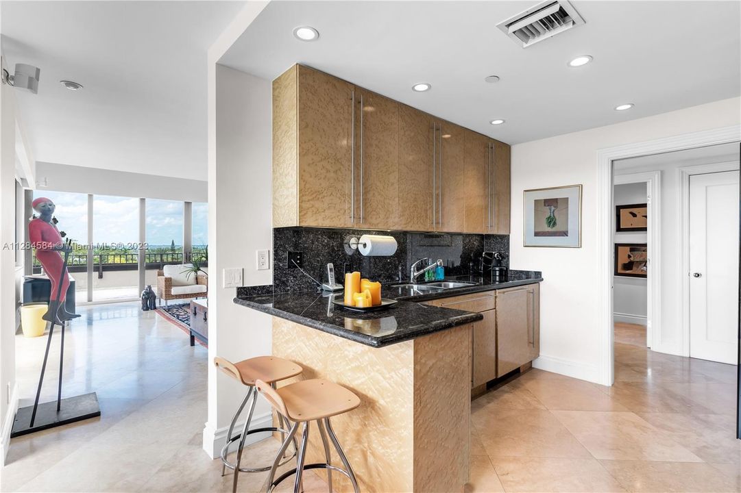 Recently Sold: $2,200,000 (3 beds, 3 baths, 2330 Square Feet)