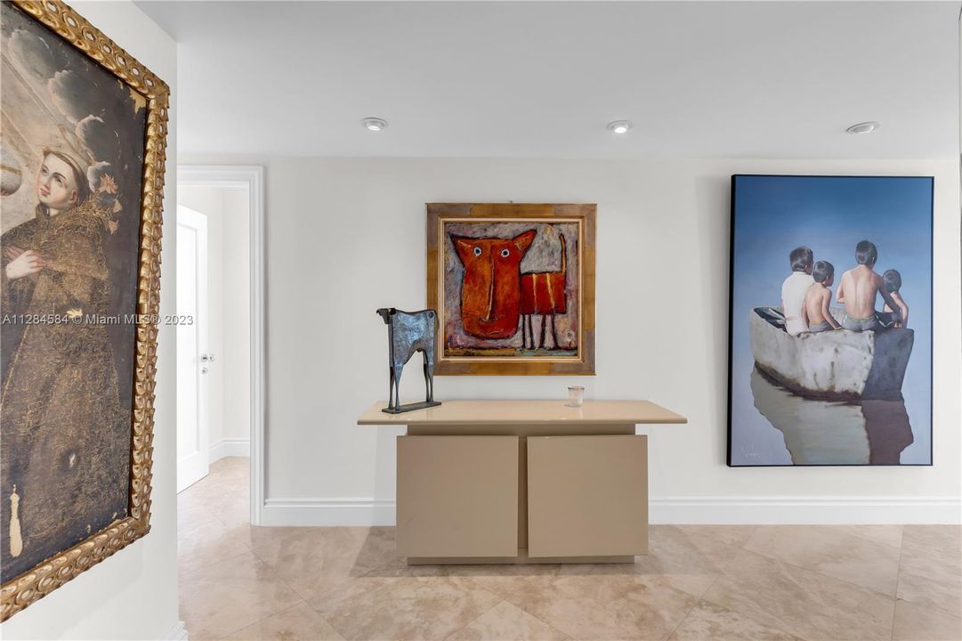 Recently Sold: $2,200,000 (3 beds, 3 baths, 2330 Square Feet)