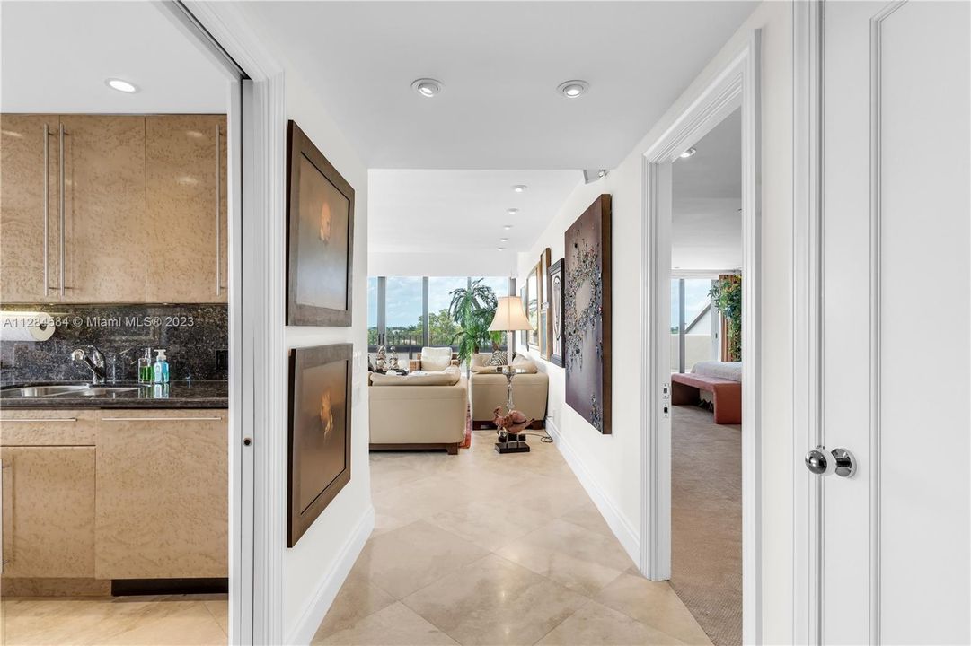 Recently Sold: $2,200,000 (3 beds, 3 baths, 2330 Square Feet)