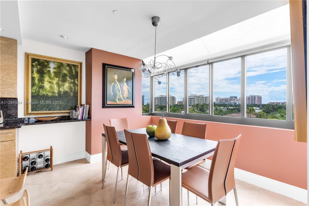 Recently Sold: $2,200,000 (3 beds, 3 baths, 2330 Square Feet)