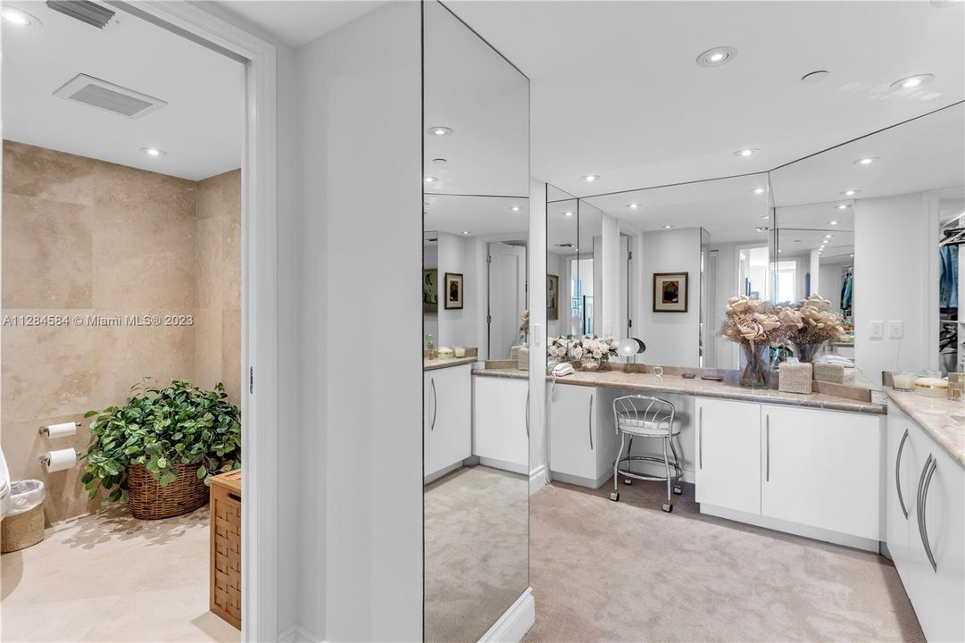 Recently Sold: $2,200,000 (3 beds, 3 baths, 2330 Square Feet)