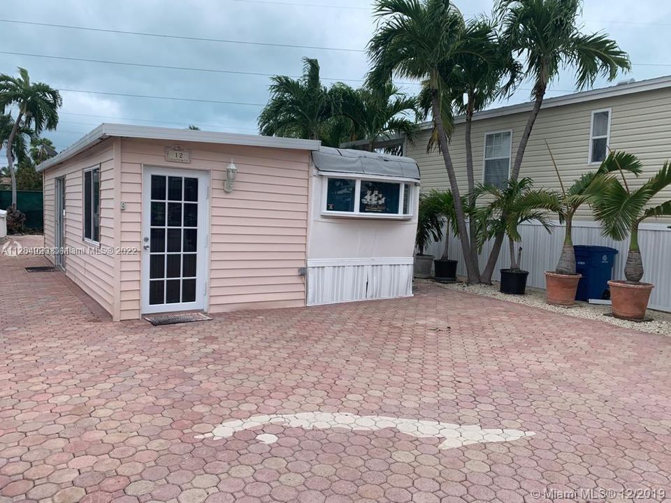 Recently Rented: $2,000 (1 beds, 1 baths, 510 Square Feet)