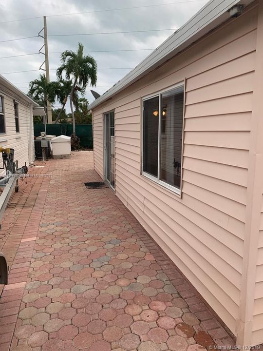 Recently Rented: $2,000 (1 beds, 1 baths, 510 Square Feet)