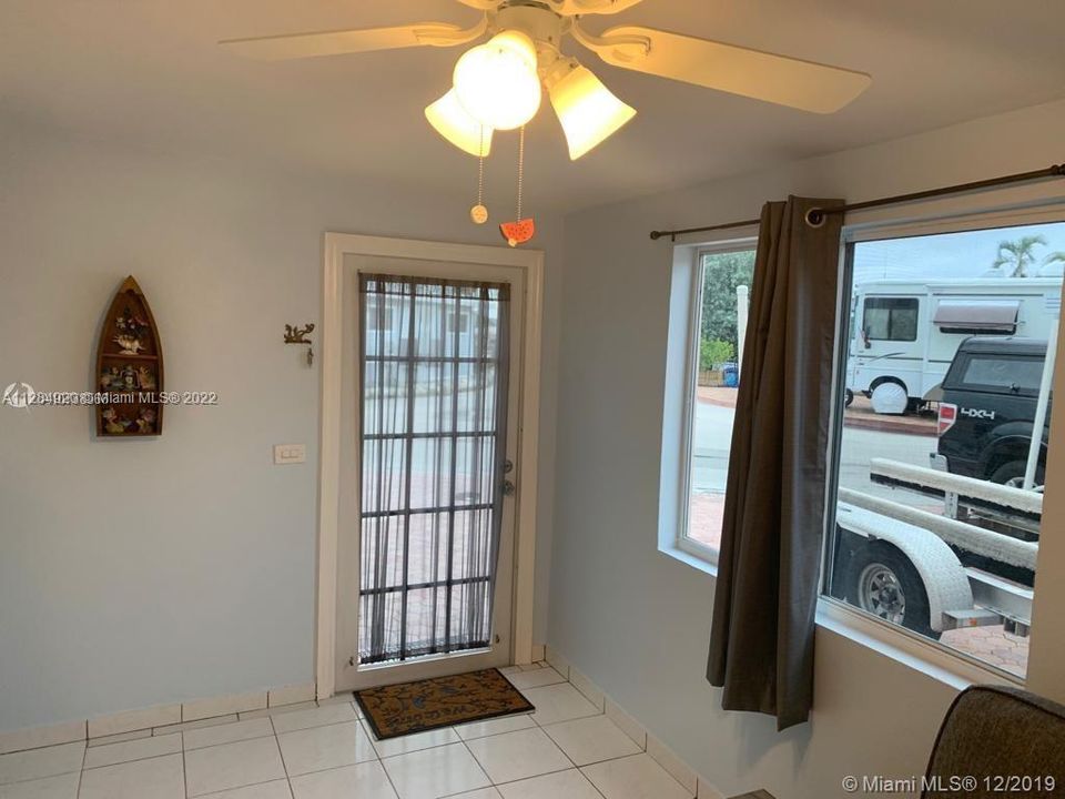 Recently Rented: $2,000 (1 beds, 1 baths, 510 Square Feet)