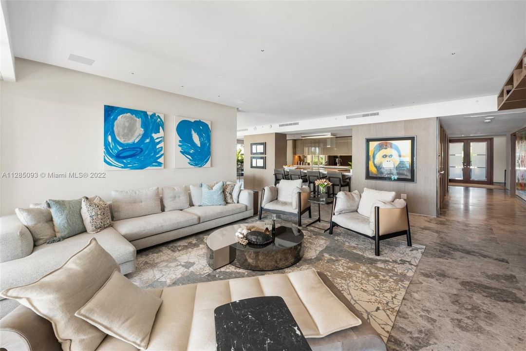 Recently Sold: $9,500,000 (3 beds, 4 baths, 3784 Square Feet)