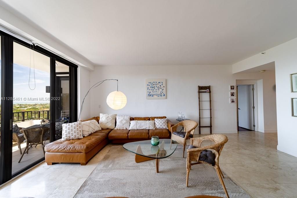 Recently Sold: $1,250,000 (2 beds, 2 baths, 1778 Square Feet)