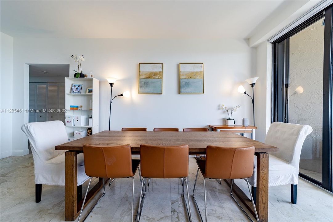 Recently Sold: $1,250,000 (2 beds, 2 baths, 1778 Square Feet)