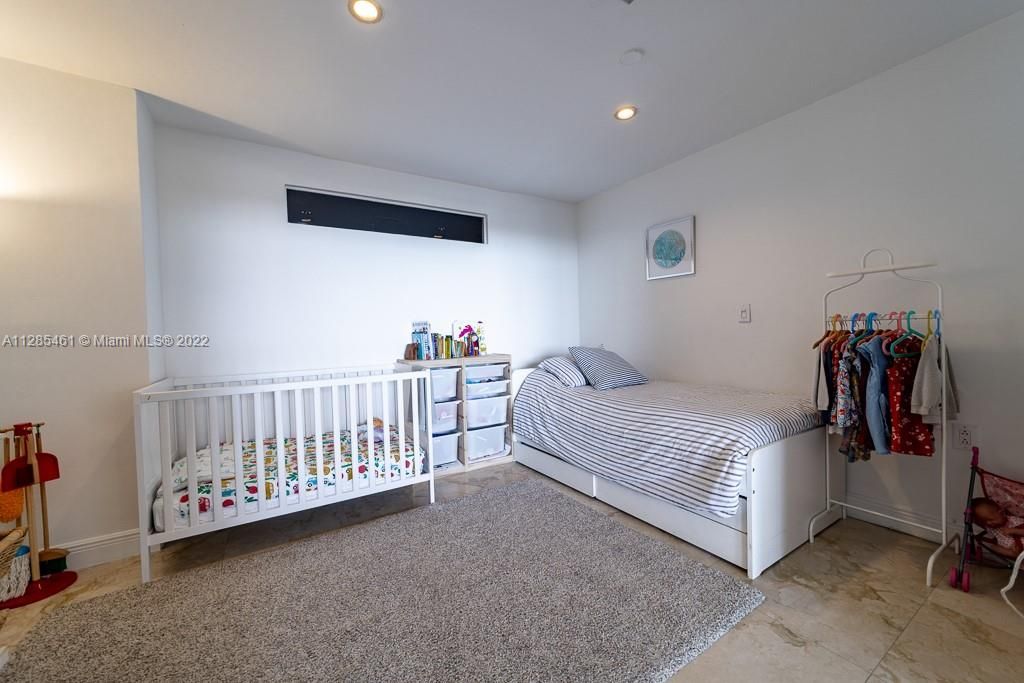 Recently Sold: $1,250,000 (2 beds, 2 baths, 1778 Square Feet)