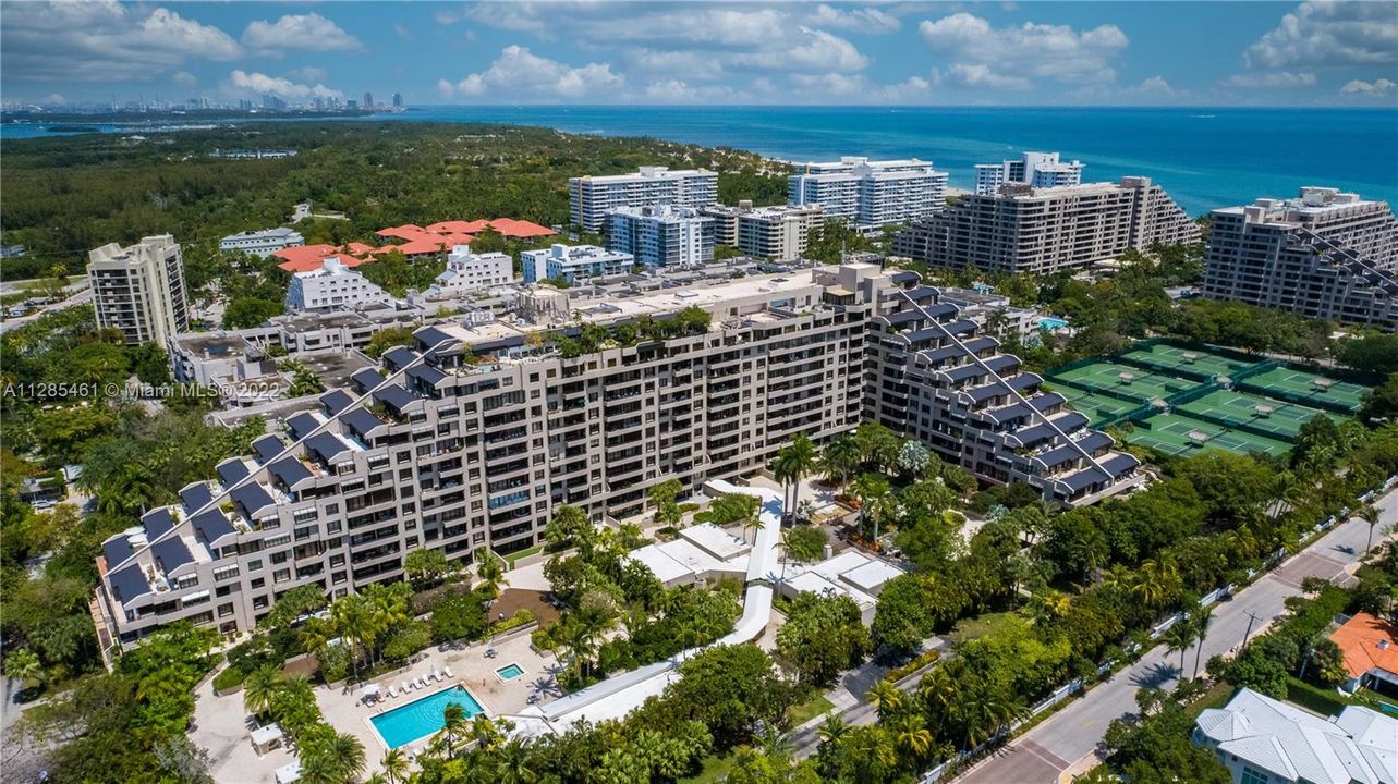 Recently Sold: $1,250,000 (2 beds, 2 baths, 1778 Square Feet)