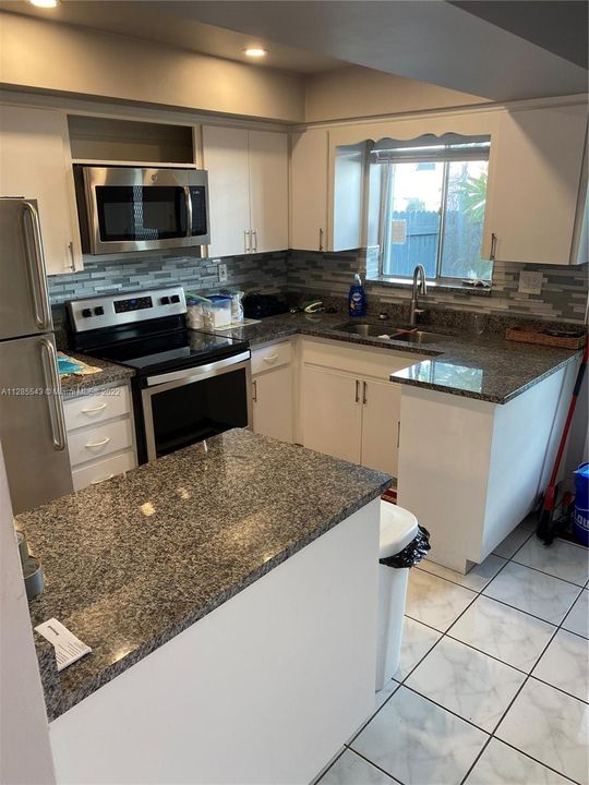 Recently Sold: $159,000 (2 beds, 1 baths, 900 Square Feet)