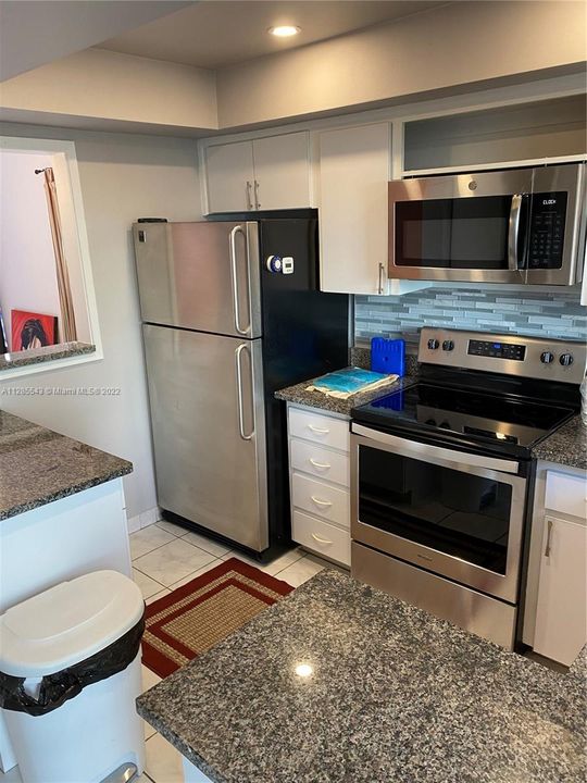 Recently Sold: $159,000 (2 beds, 1 baths, 900 Square Feet)