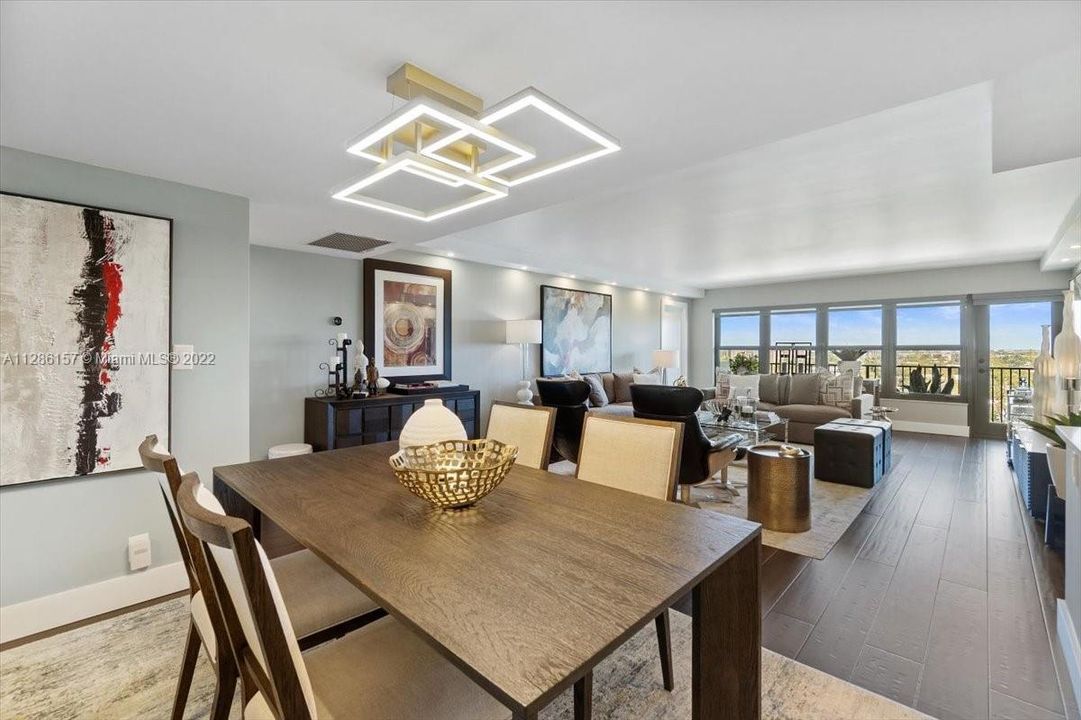 最近售出: $559,900 (2 贝兹, 2 浴室, 0 平方英尺)