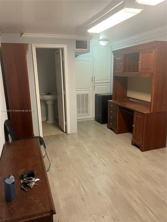 Recently Rented: $2,000 (0 beds, 0 baths, 0 Square Feet)