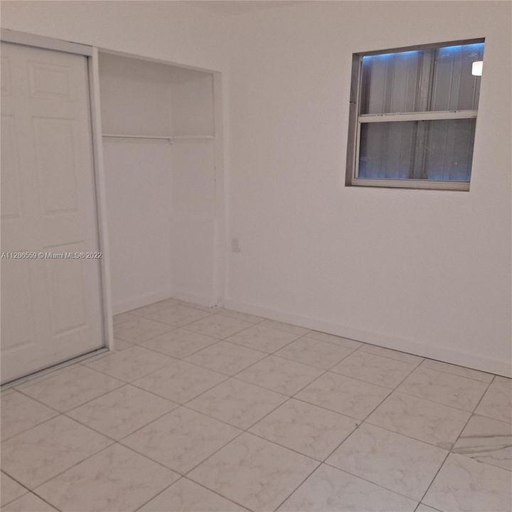 Recently Rented: $3,000 (3 beds, 2 baths, 1080 Square Feet)