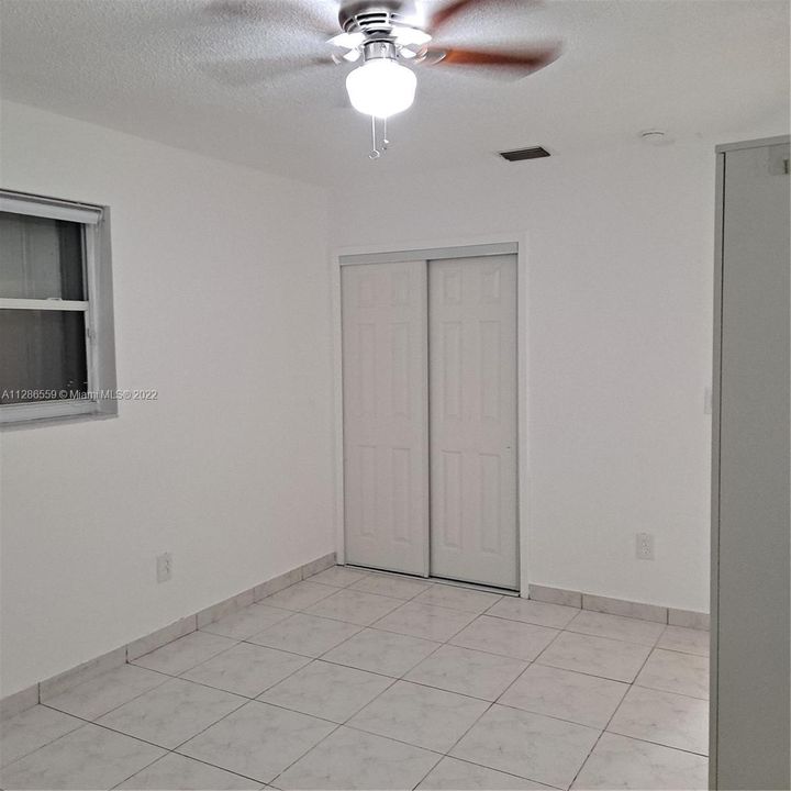 Recently Rented: $3,000 (3 beds, 2 baths, 1080 Square Feet)