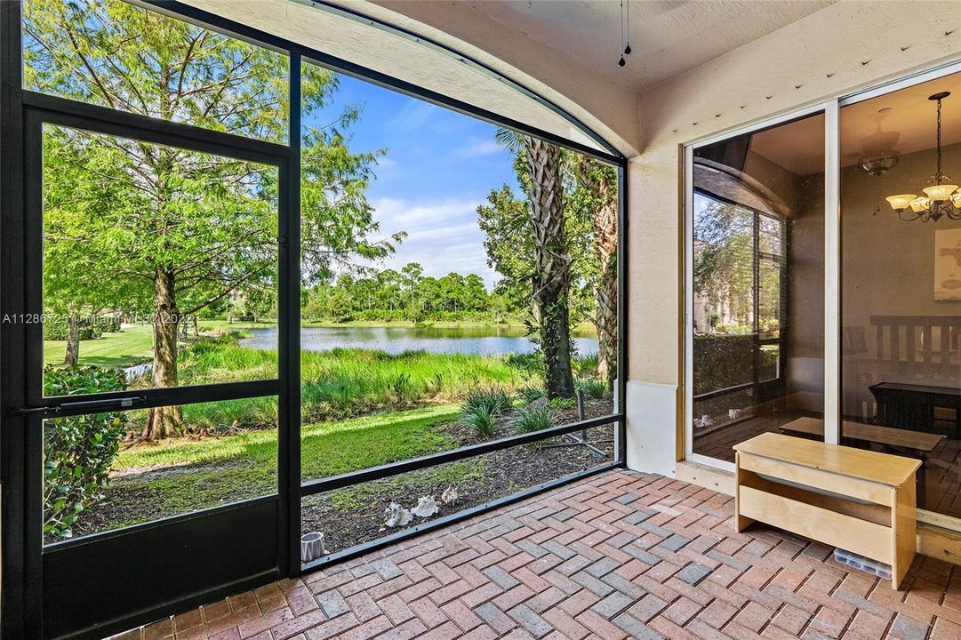 Relax on the screened loggia watching the turtles and otters play