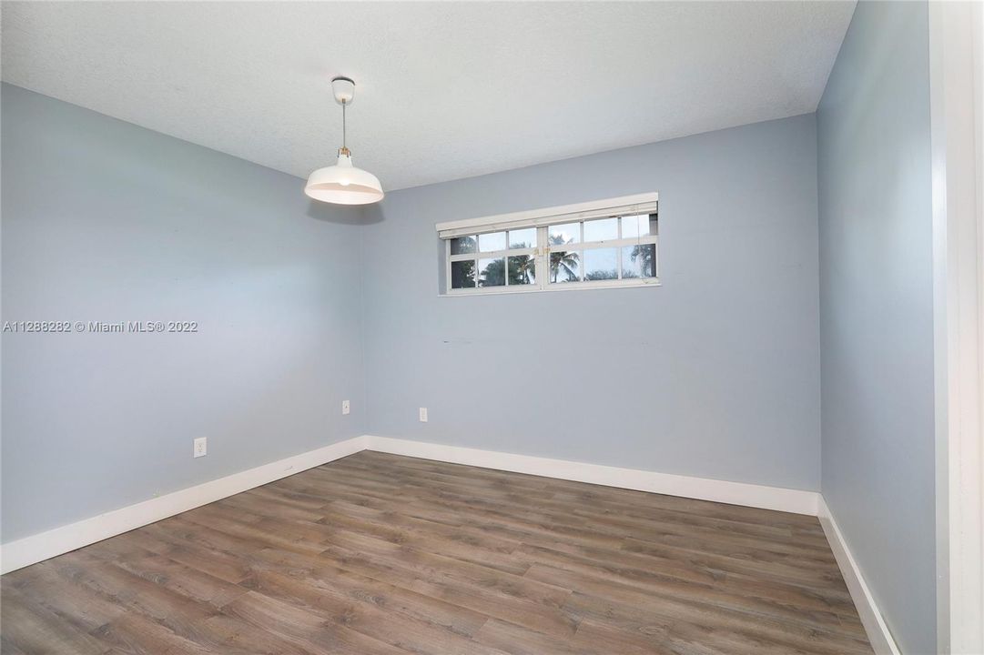 Recently Rented: $5,300 (3 beds, 2 baths, 2116 Square Feet)