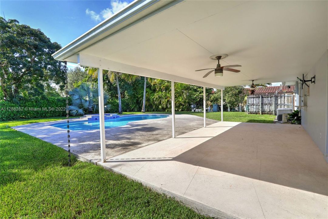 Recently Rented: $5,300 (3 beds, 2 baths, 2116 Square Feet)