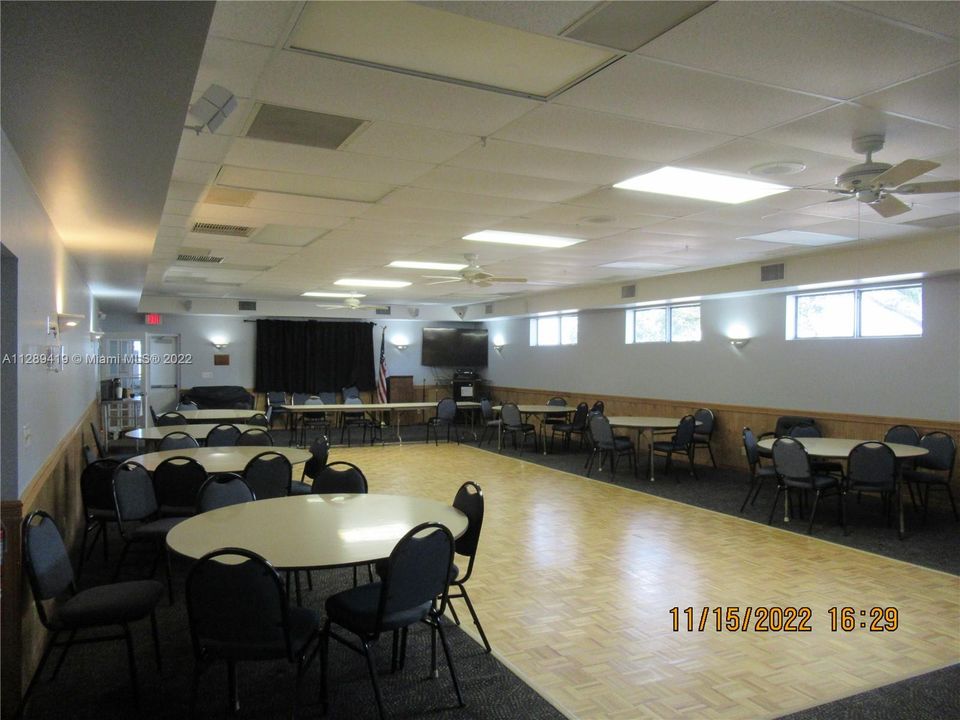 Clubhouse Meeting Room