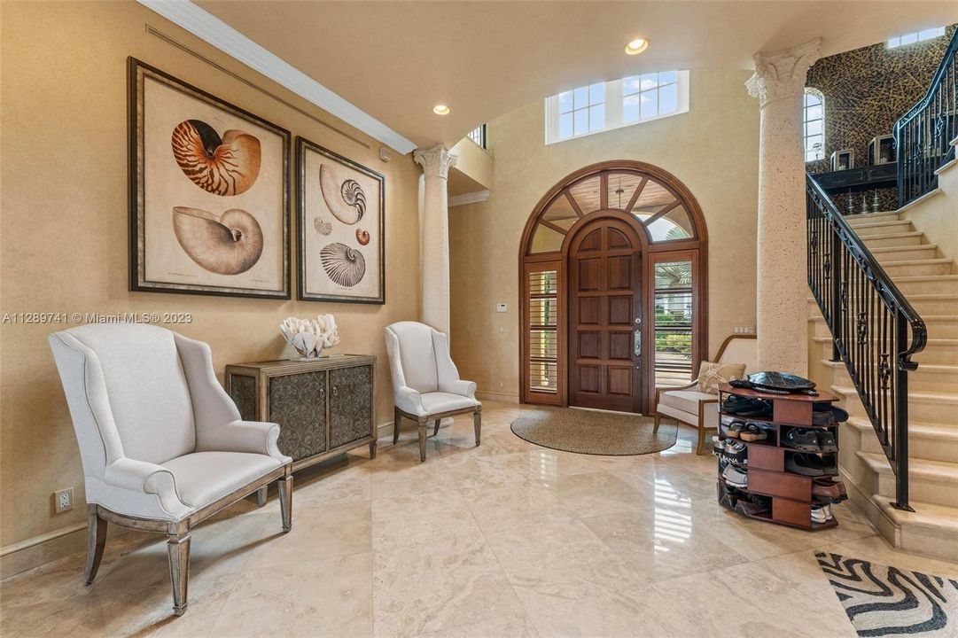 Recently Sold: $6,900,000 (5 beds, 5 baths, 5077 Square Feet)