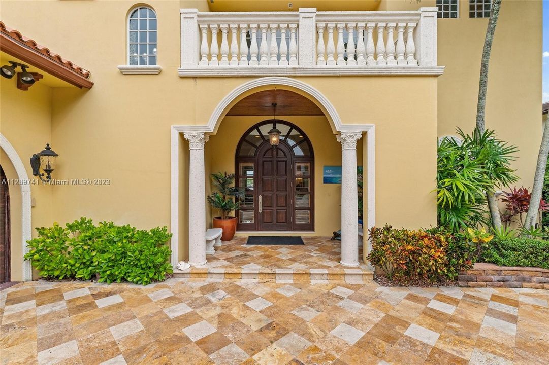 Recently Sold: $6,900,000 (5 beds, 5 baths, 5077 Square Feet)