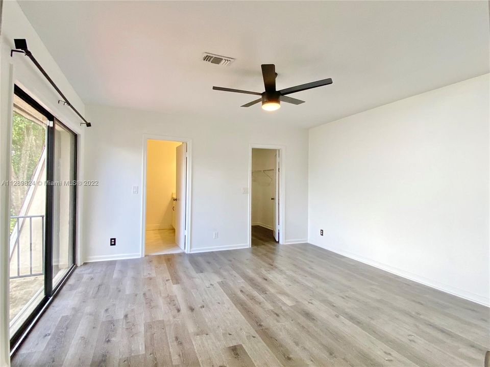 Recently Rented: $2,500 (2 beds, 2 baths, 1496 Square Feet)