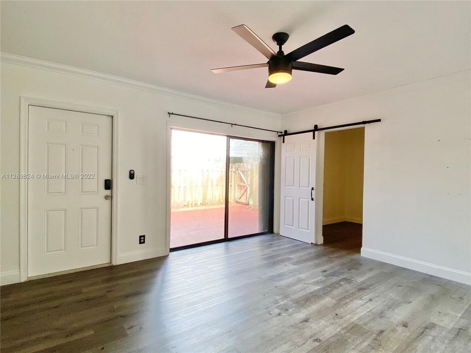 Recently Rented: $2,500 (2 beds, 2 baths, 1496 Square Feet)