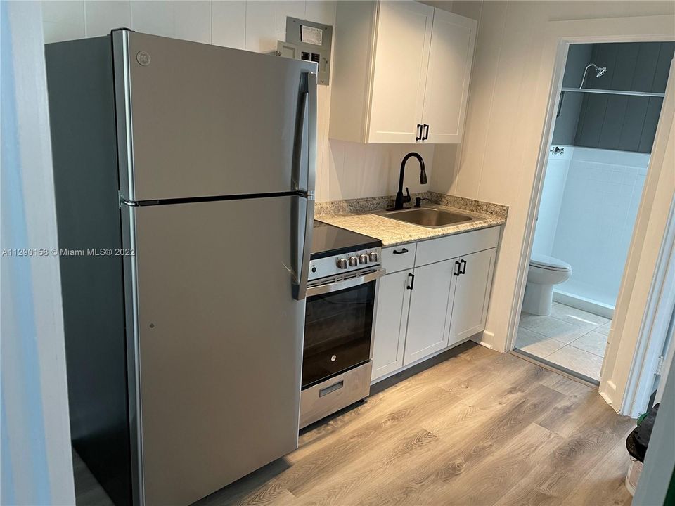 Recently Rented: $1,200 (1 beds, 1 baths, 450 Square Feet)