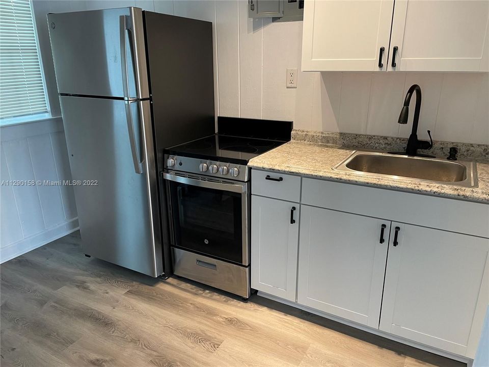 Recently Rented: $1,200 (1 beds, 1 baths, 450 Square Feet)