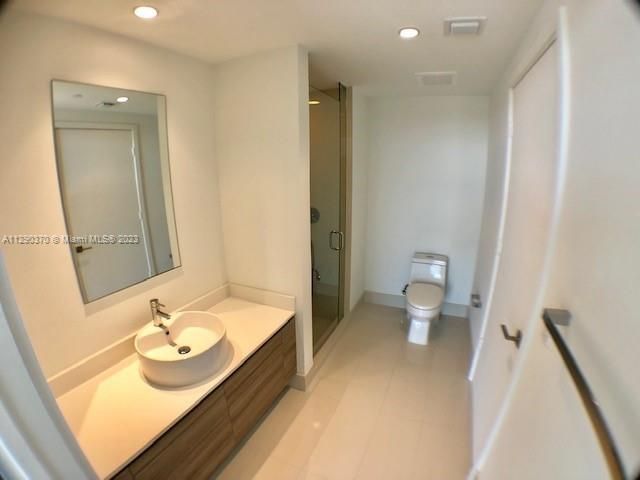 Recently Sold: $499,000 (1 beds, 1 baths, 612 Square Feet)