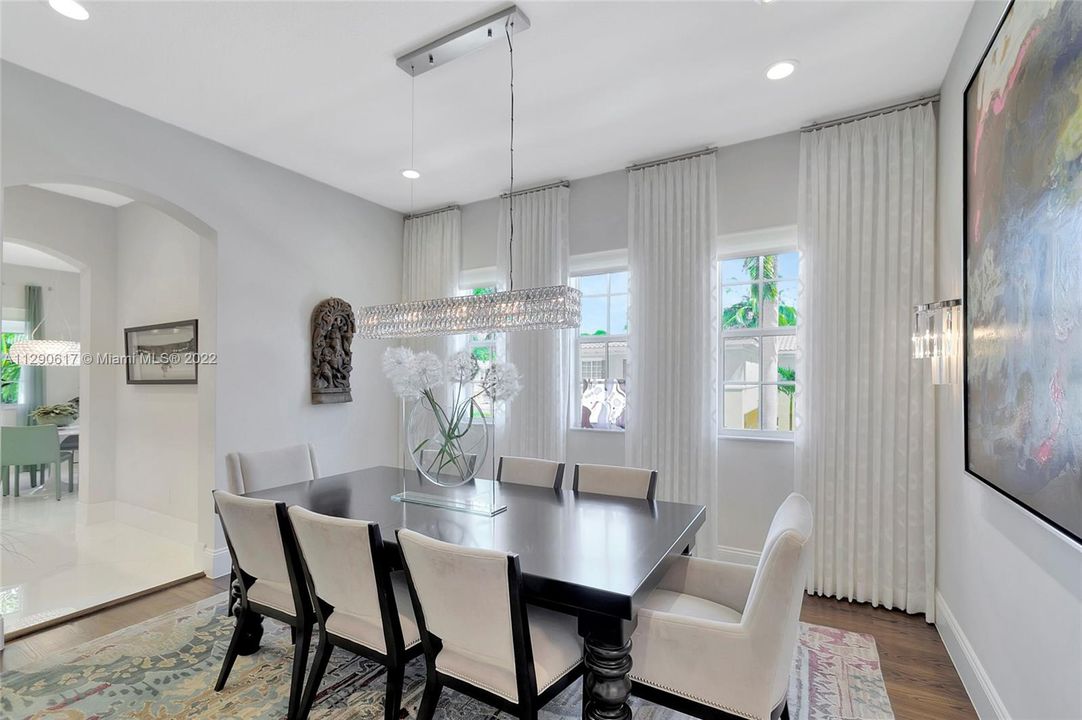 Recently Sold: $1,295,000 (2 beds, 2 baths, 2953 Square Feet)