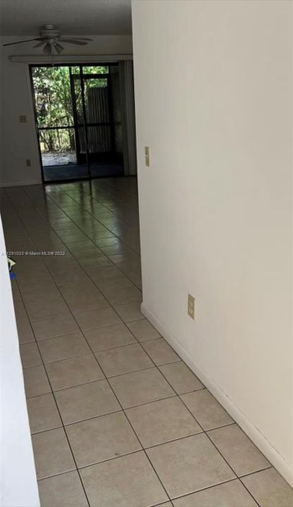 Недавно арендовано: $2,000 (2 спален, 1 ванн, 4996 Квадратных фут)