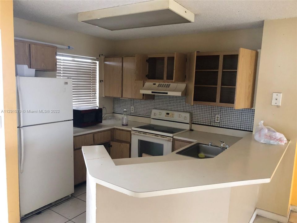 Recently Sold: $189,000 (2 beds, 2 baths, 832 Square Feet)