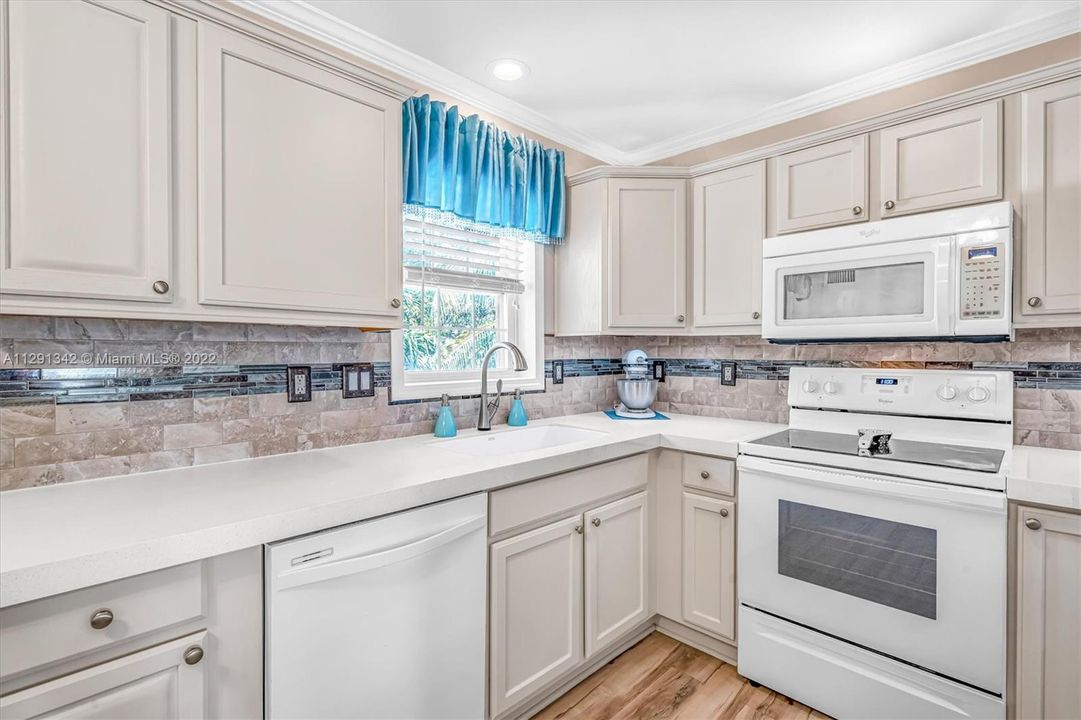 Recently Sold: $699,000 (3 beds, 2 baths, 1450 Square Feet)