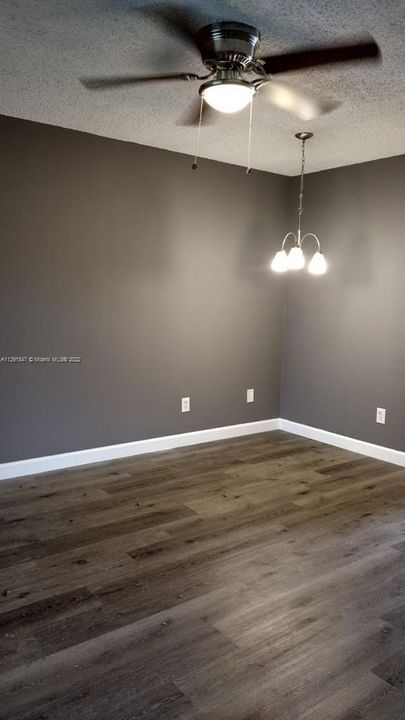Vendido Recientemente: $145,000 (2 camas, 2 baños, 744 Pies cuadrados)