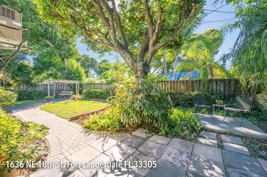Recently Sold: $545,000 (3 beds, 1 baths, 1188 Square Feet)