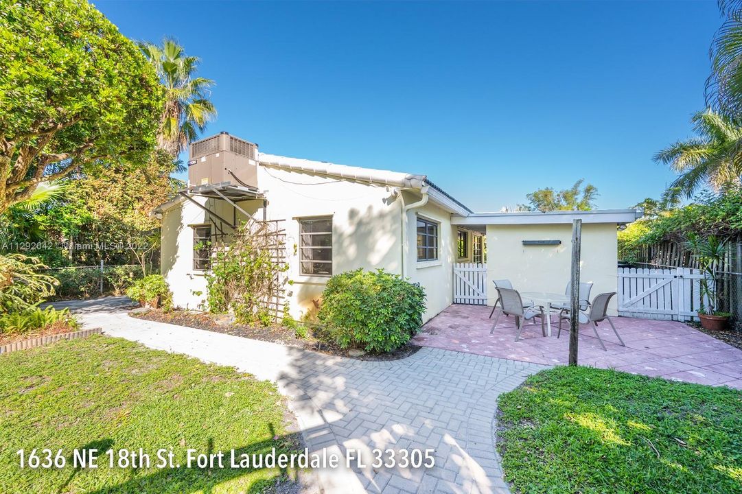 Recently Sold: $545,000 (3 beds, 1 baths, 1188 Square Feet)