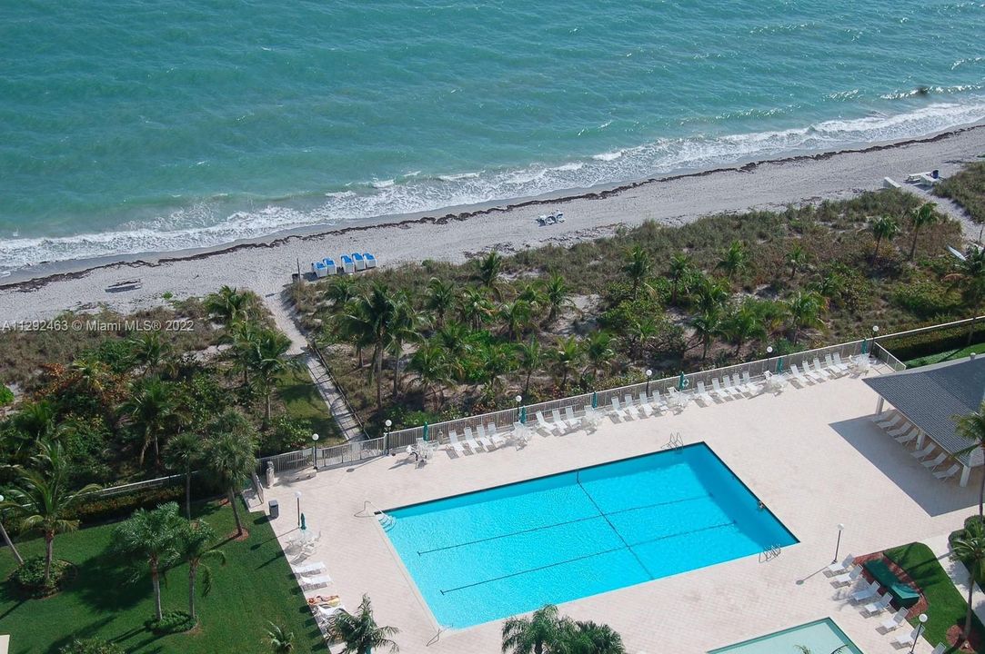 CASA POOL AND BEACH